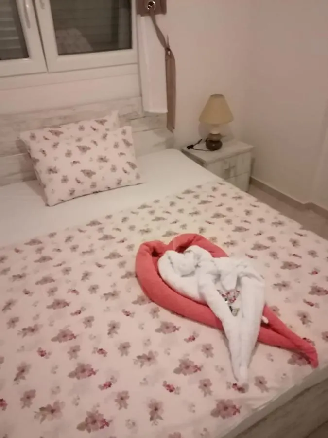 Petra-Elia Apartment Skala Fourkas
